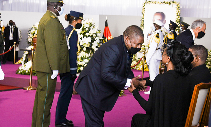 Veja como foi o funeral de José Eduardo dos Santos O País A verdade