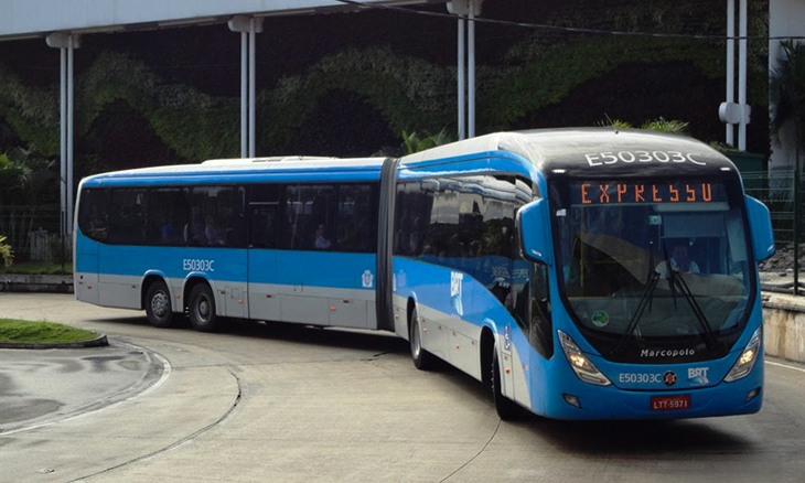 Autocarros articulados a caminho de Maputo O País A verdade como