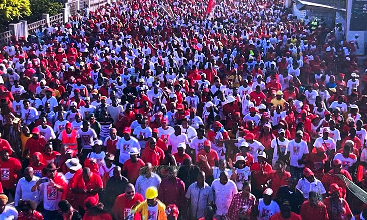 Frelimo marcha a comemorar vitória em Quelimane O País A verdade