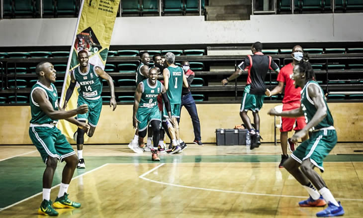 Buzzer beater” de Ongwae coloca Quénia no “Afrobasket”, 28 anos depois - O  País - A verdade como notícia