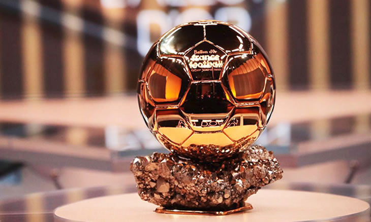 Troféu Melhor Jogador Futebol Prêmio Ballon Bola De Ouro