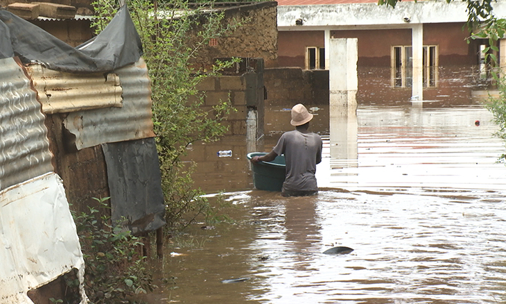 Chuva Inunda E Destrói Casas Na Cidade De Maputo O País A Verdade Como Notícia 0749