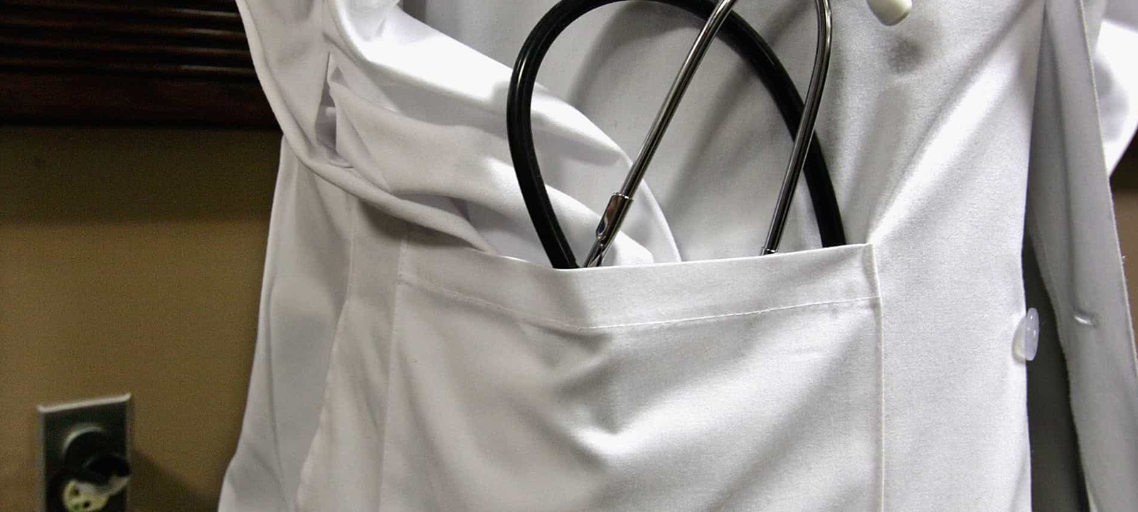 Crise na Saúde: País Clama por Médicos Especialistas em Meio a Sobrecarga